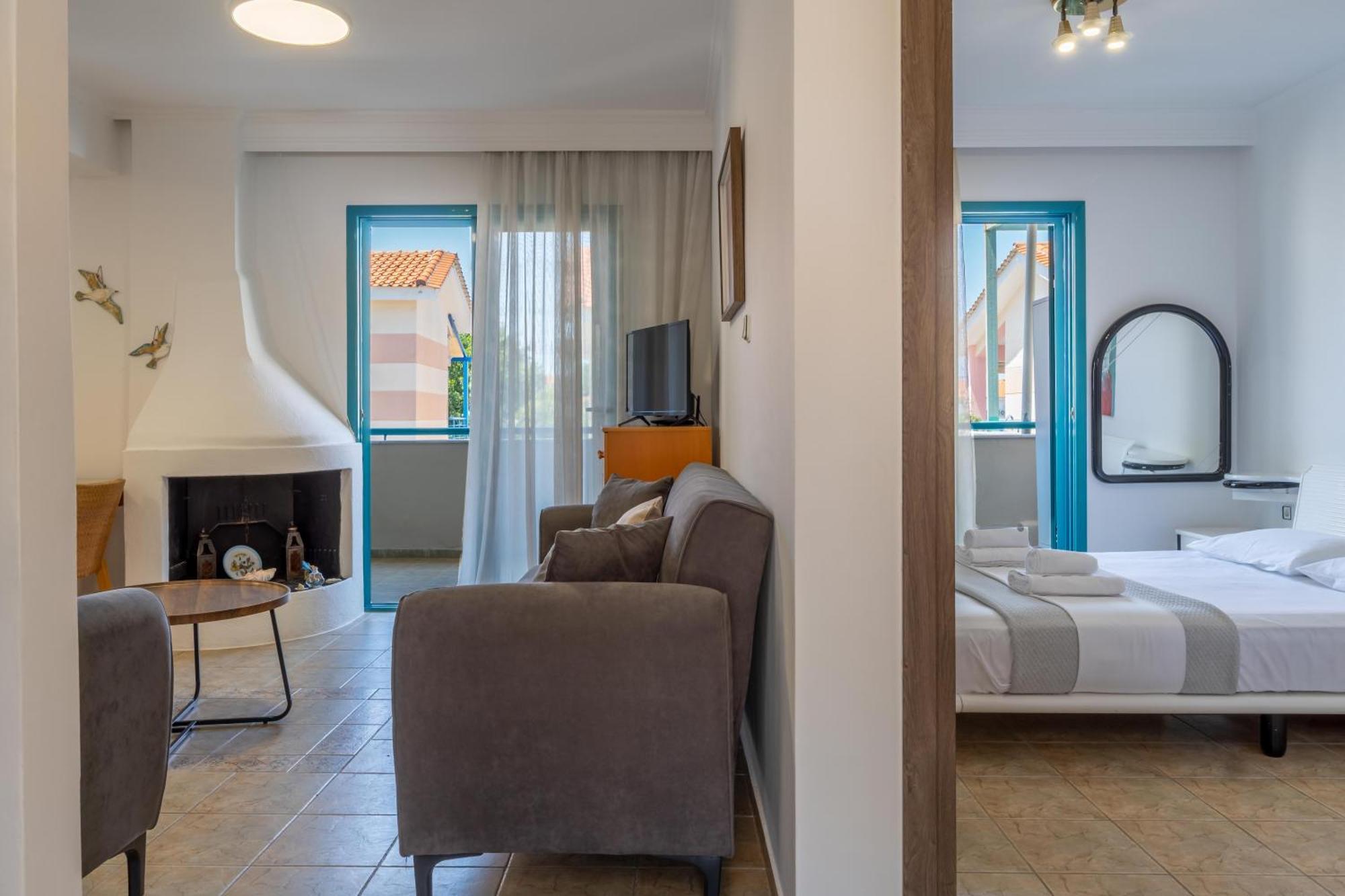 Emerald Seaside Apartment In Pefkohori Pefkochori Exteriör bild